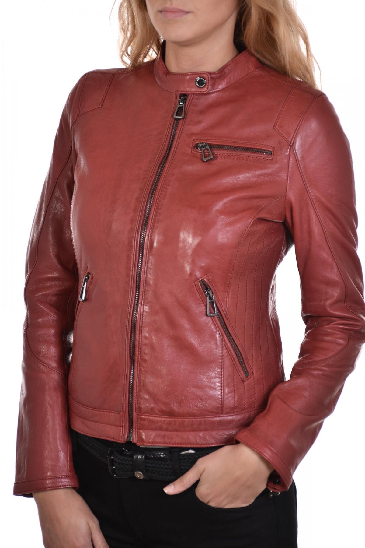 Dark red lambskin jacket, moto-inspired with a feminine touch. - Image n°3