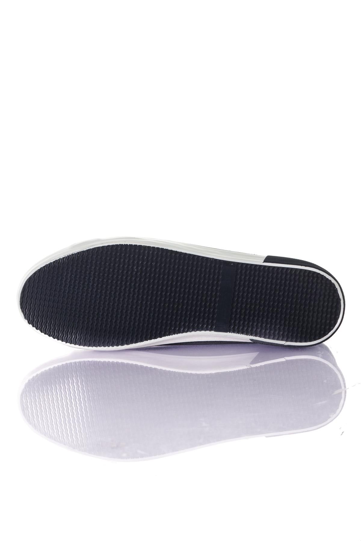 Low-top sneakers in navy canvas - Image n°4