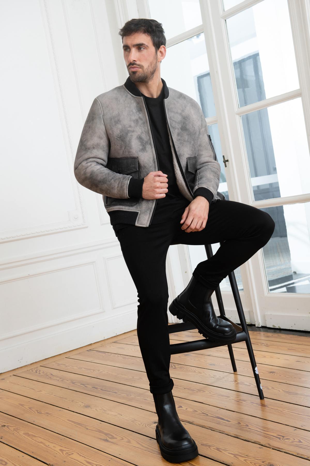 Natural grey reversed sheep leather bomber with a sharp, skinny fit. - Image n°2