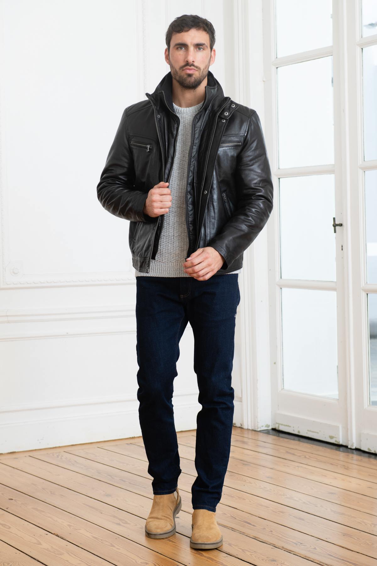 Black sheepskin jacket by Daytona, quilted lining for cold weather. - Image n°2