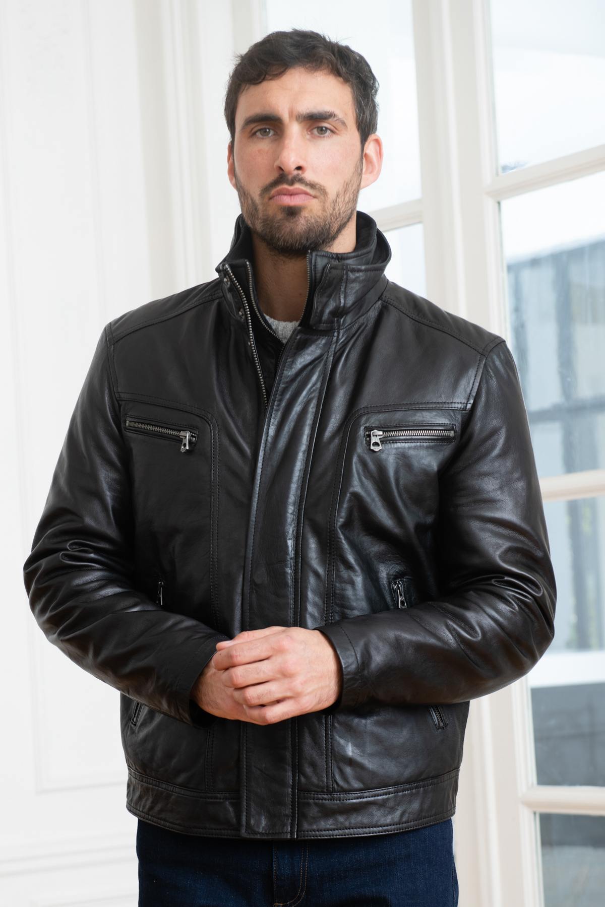 Black sheepskin jacket by Daytona, quilted lining for cold weather. - Image n°5