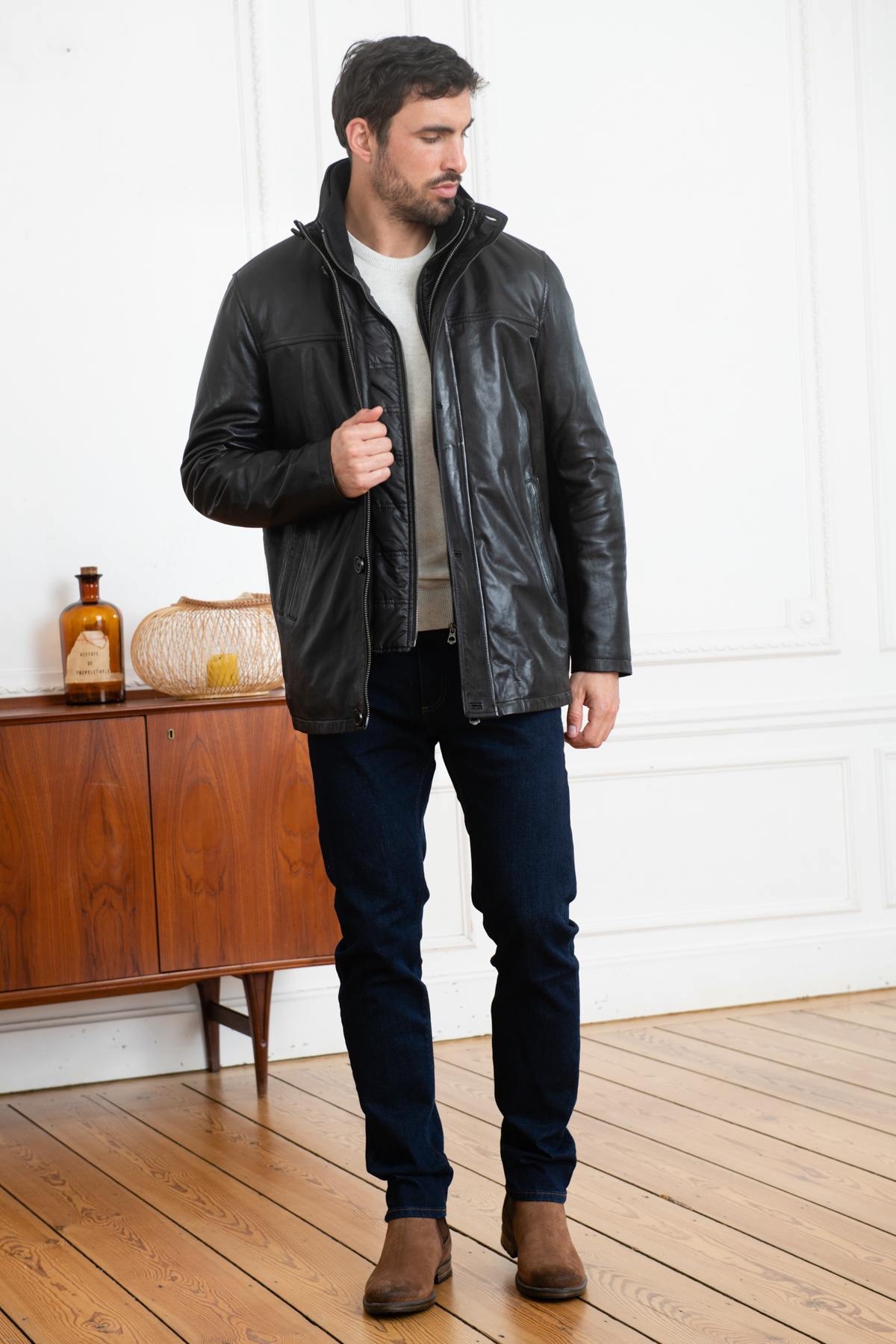 Bold lambskin leather jacket with Daytona's triple collar and fit. - Image n°2