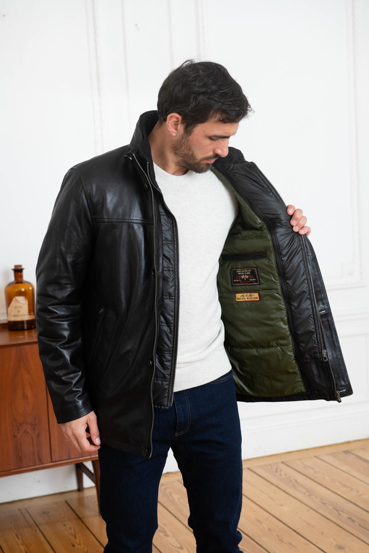 Bold lambskin leather jacket with Daytona's triple collar and fit. - Image n°5