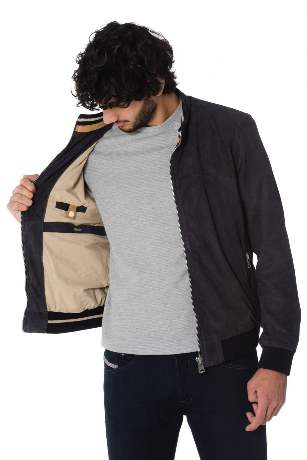 Cityzen's navy goat suede jacket: lightweight, ribbed, and stylish. - Image n°8