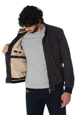 Cityzen's navy goat suede jacket: lightweight, ribbed, and stylish. - Image n°8
