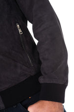 Cityzen's navy goat suede jacket: lightweight, ribbed, and stylish. - Image n°6