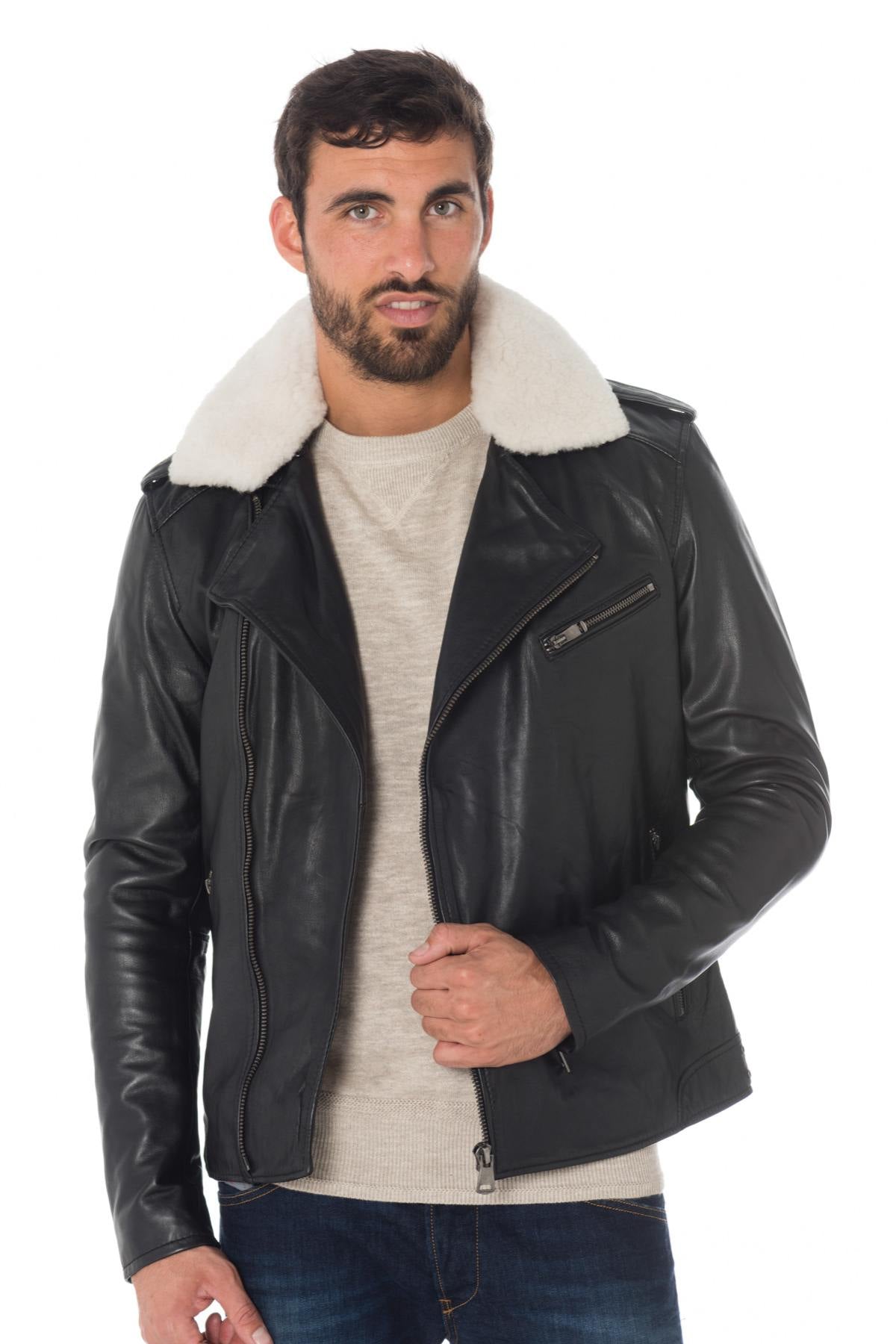 Slim black biker jacket in cowhide with a detachable vegan fur collar. - Image n°3