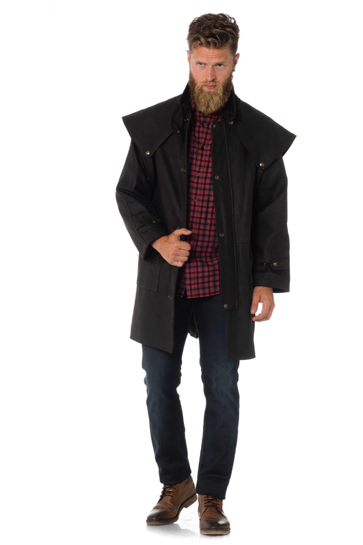 Durable buffalo leather coat with a detachable cape and relaxed fit. - Image n°2