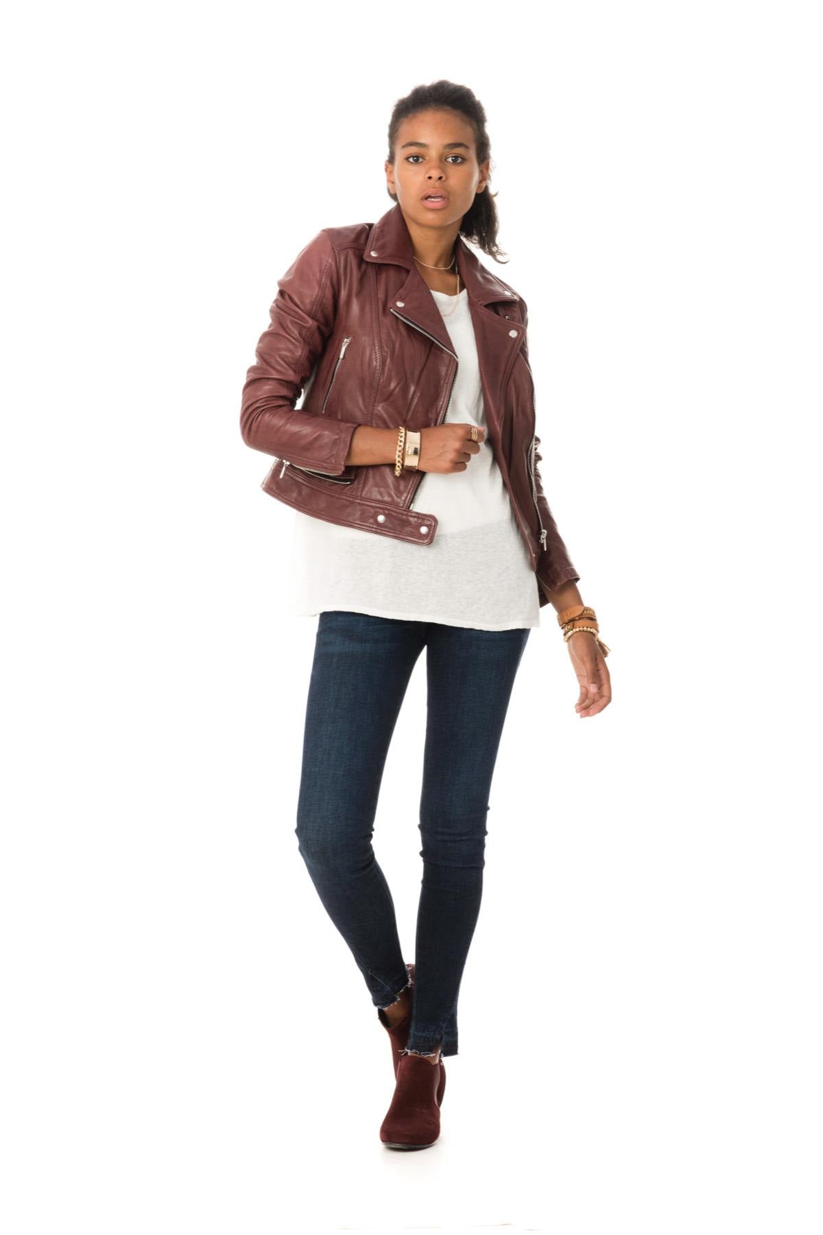 Burgundy lambskin biker jacket with a snug fit and silver zips. - Image n°2