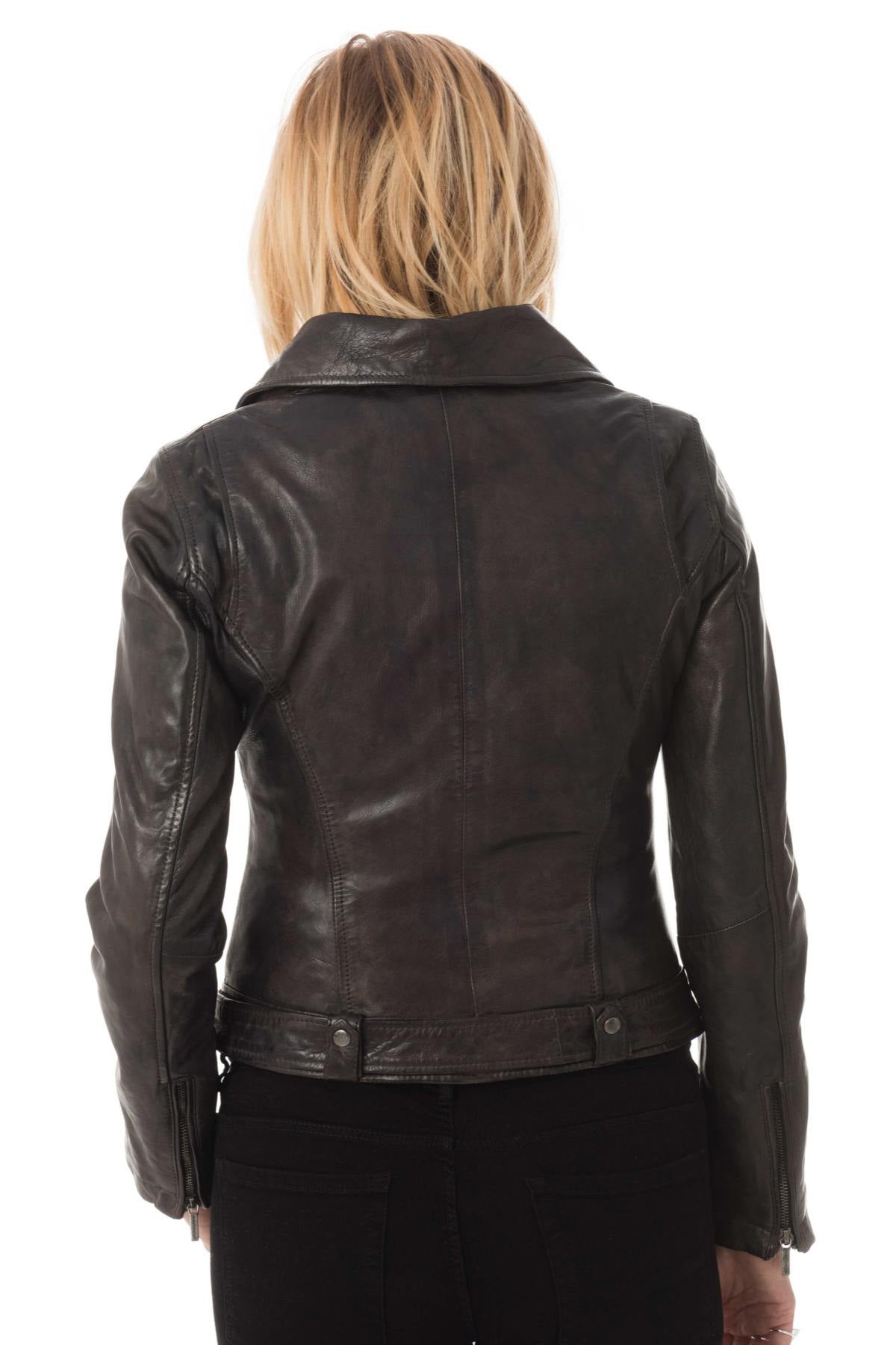 Slimfit biker jacket in soft lambskin, olive-hued with an aged finish. - Image n°6
