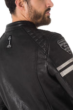 Walker Sheep Atlas: black lambskin, quilted shoulders, zipped details. - Image n°4