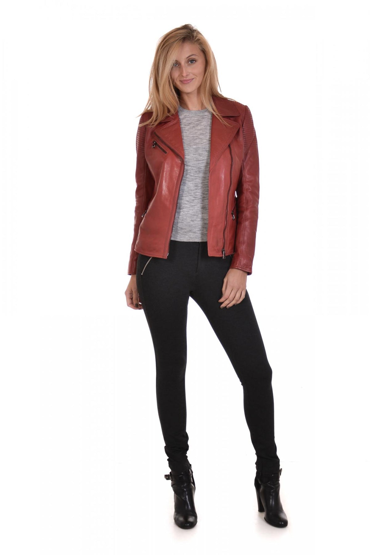 Ruby dark red lambskin biker jacket, slim fit for rock-inspired style. - Image n°2