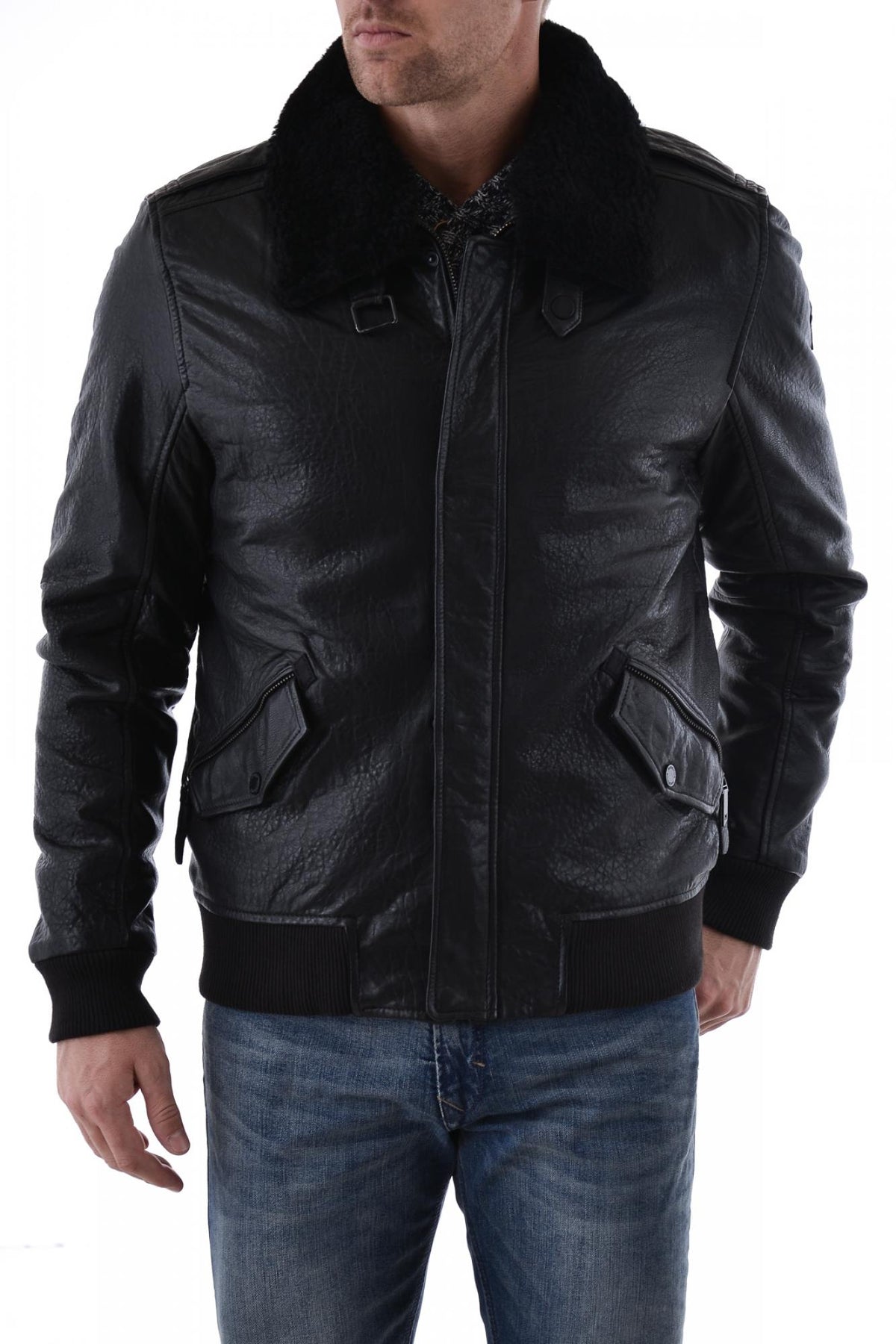 Gipsy's black lambskin jacket with removable shearling collar. - Image n°5