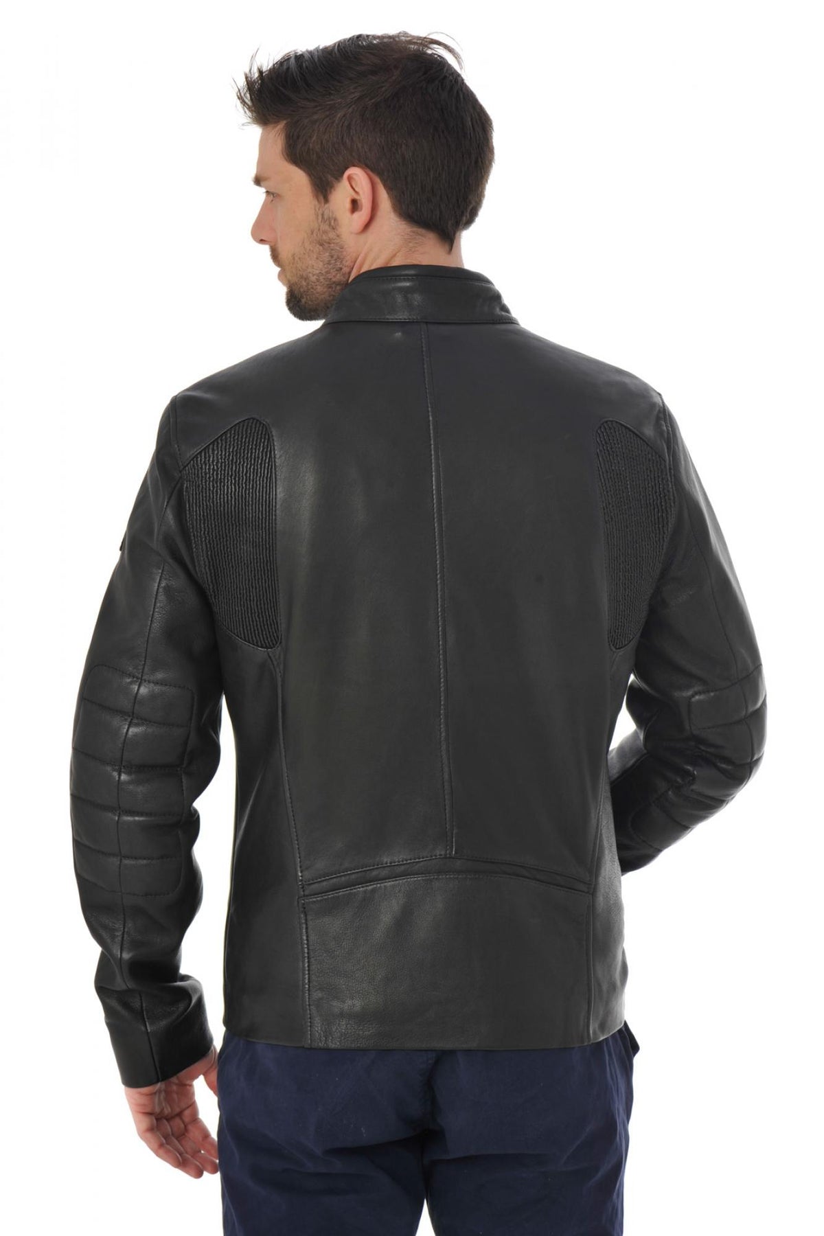 Sleek black lambskin jacket featuring a moto collar and tonal details. - Image n°4