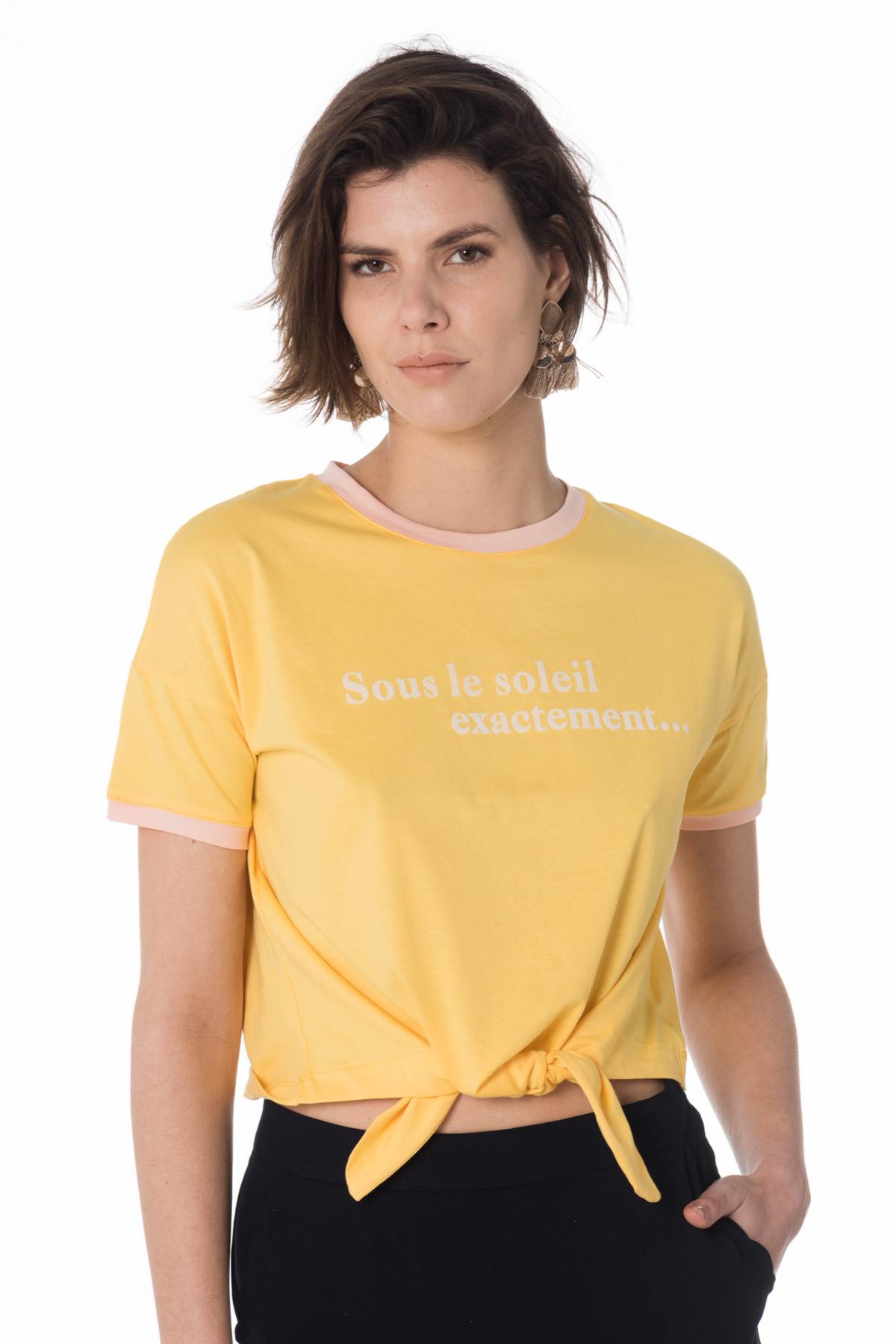 Yellow t-shirt with bow on the bottom - Image n°1