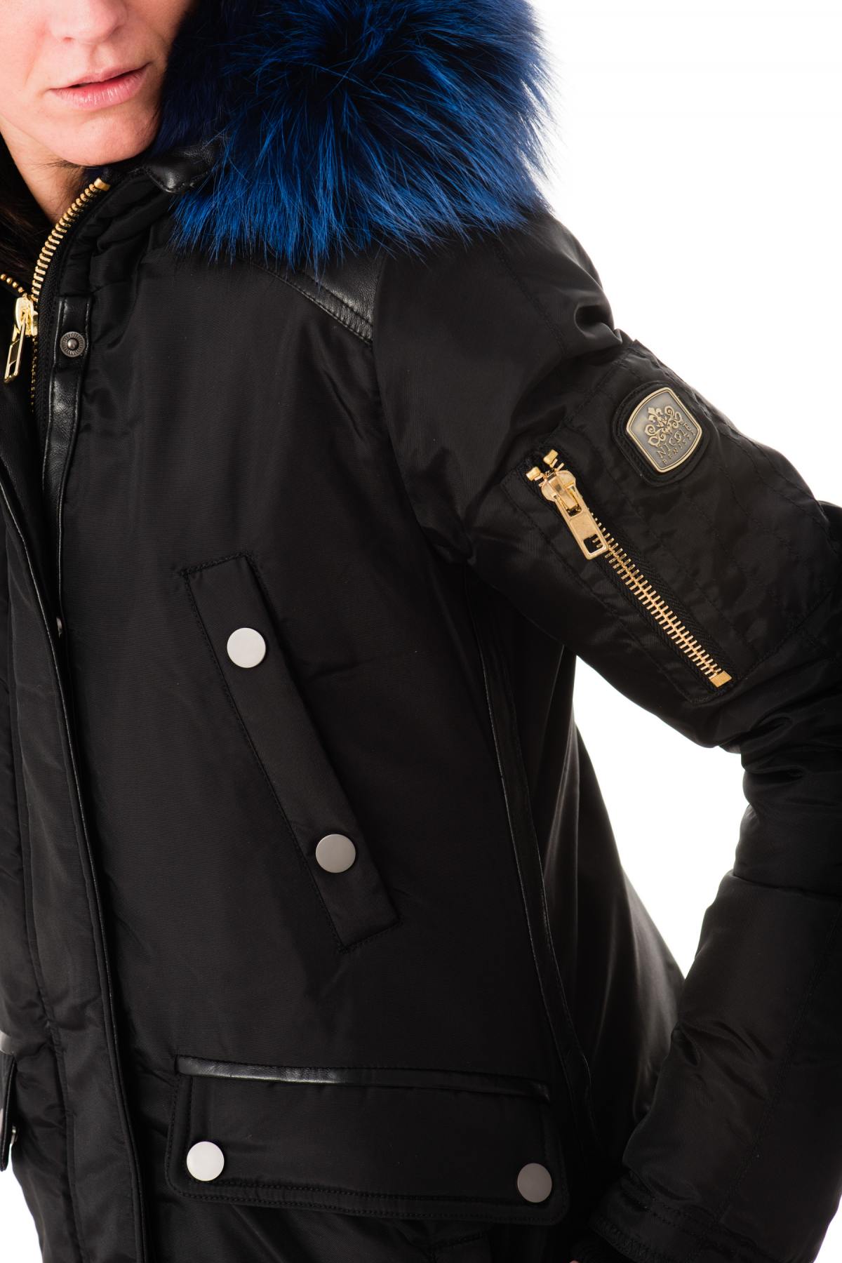 Nicole Benisti's Brera: lambskin leather and detachable fur hood. - Image n°6