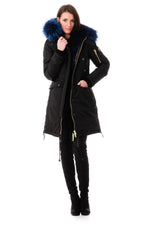 Nicole Benisti's Brera: lambskin leather and detachable fur hood. - Image n°2