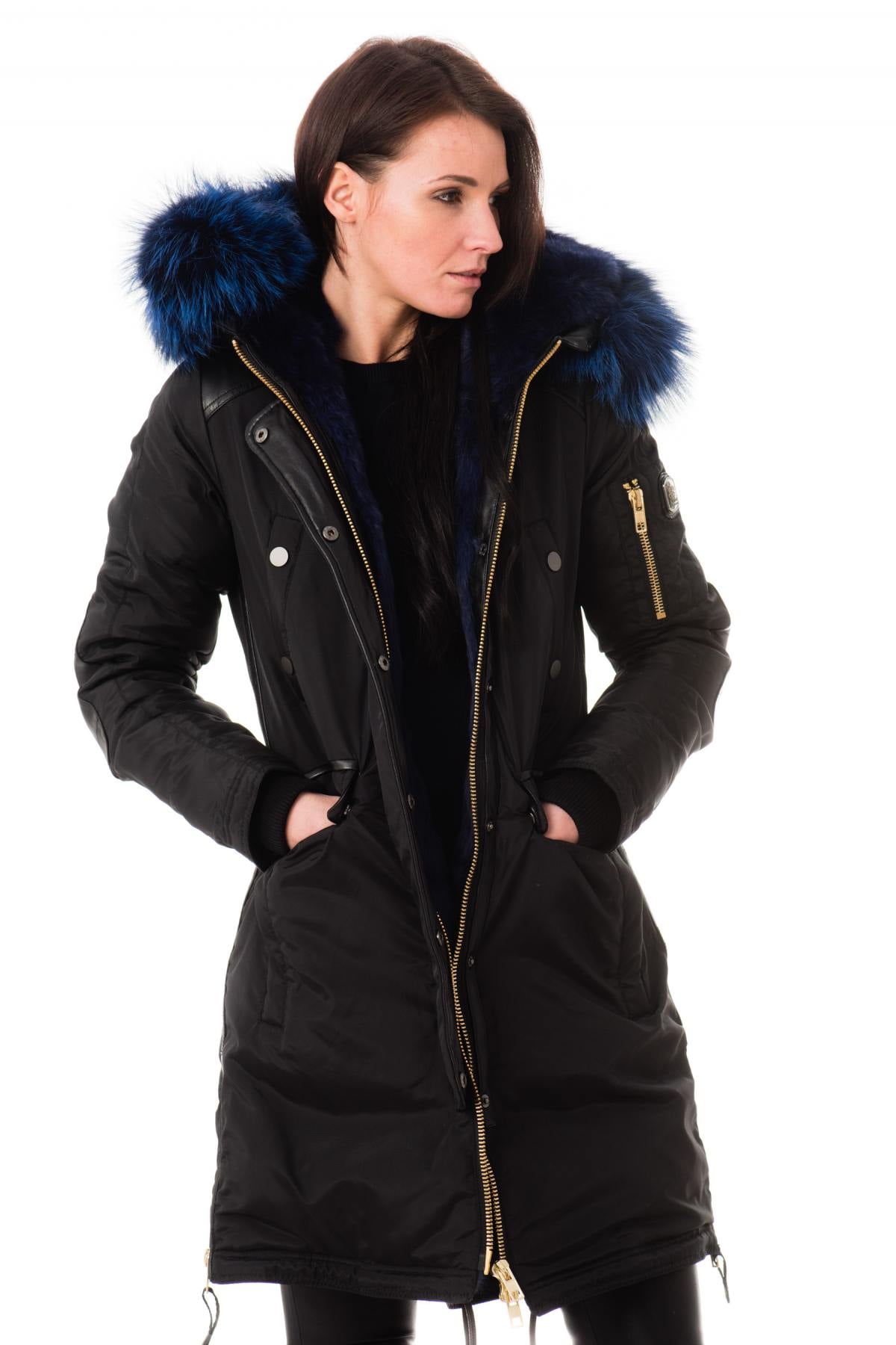 Nicole Benisti's Brera: lambskin leather and detachable fur hood. - Image n°1