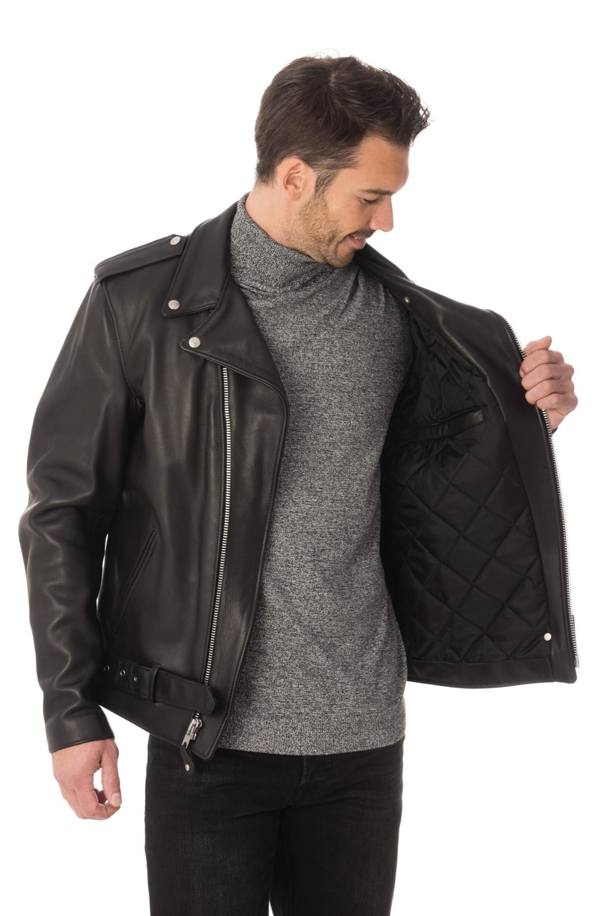 The 118L Black: Schott's longer Perfecto in heavyweight cowhide. - Image n°6