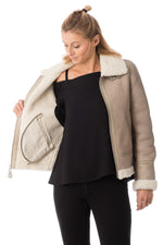 Iconic Schott B-3 bomber in light beige sheepskin, cosy and stylish. - Image n°5