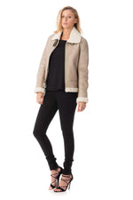 Iconic Schott B-3 bomber in light beige sheepskin, cosy and stylish. - Image n°2