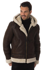 Schott's B-3 bomber: shearling warmth, military heritage, urban edge. - Image n°3