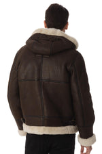 Schott's B-3 bomber: shearling warmth, military heritage, urban edge. - Image n°5