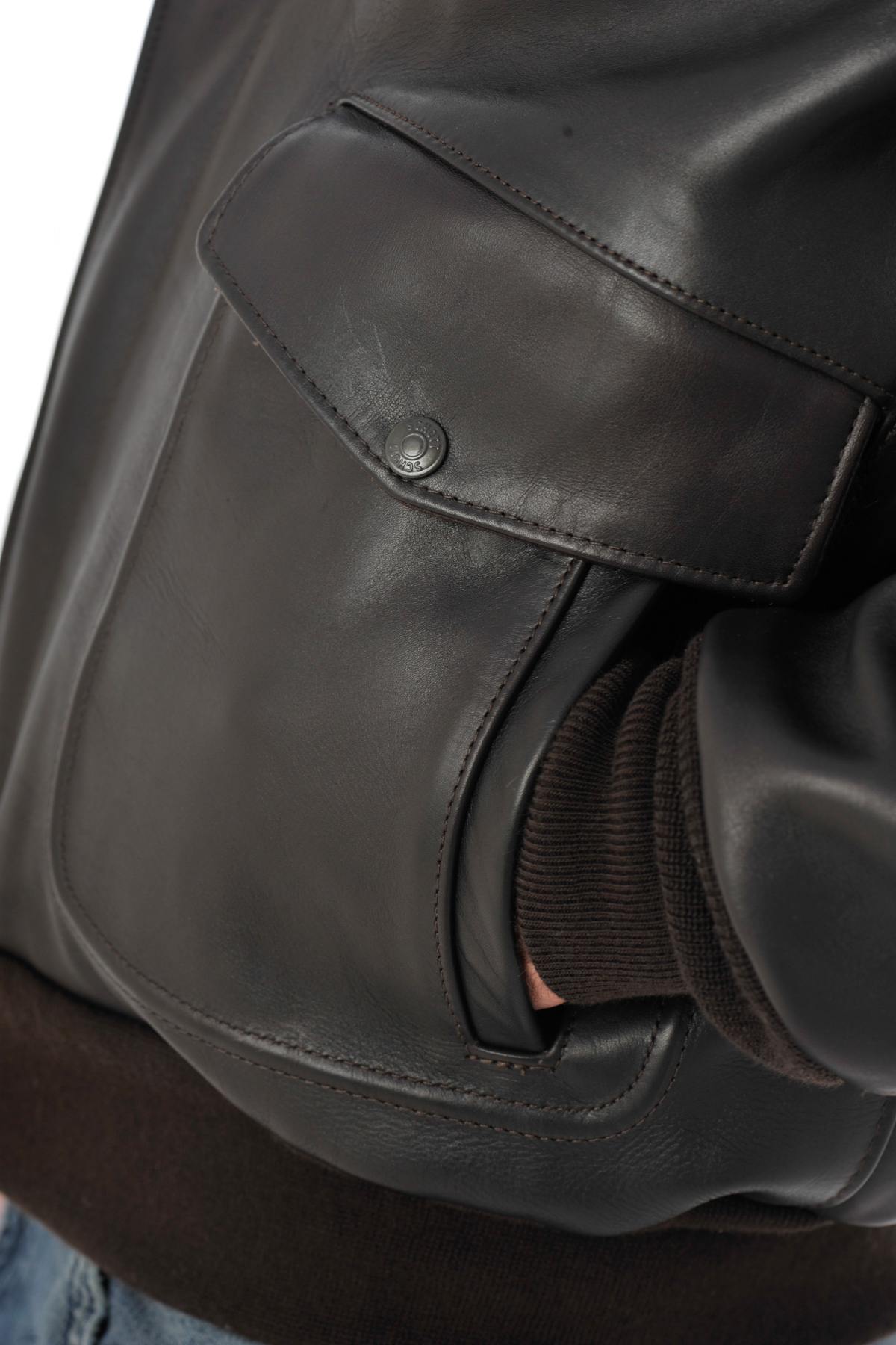 The Schott 184SM Brown A-2 jacket in supple cowhide. Made in the USA. - Image n°10