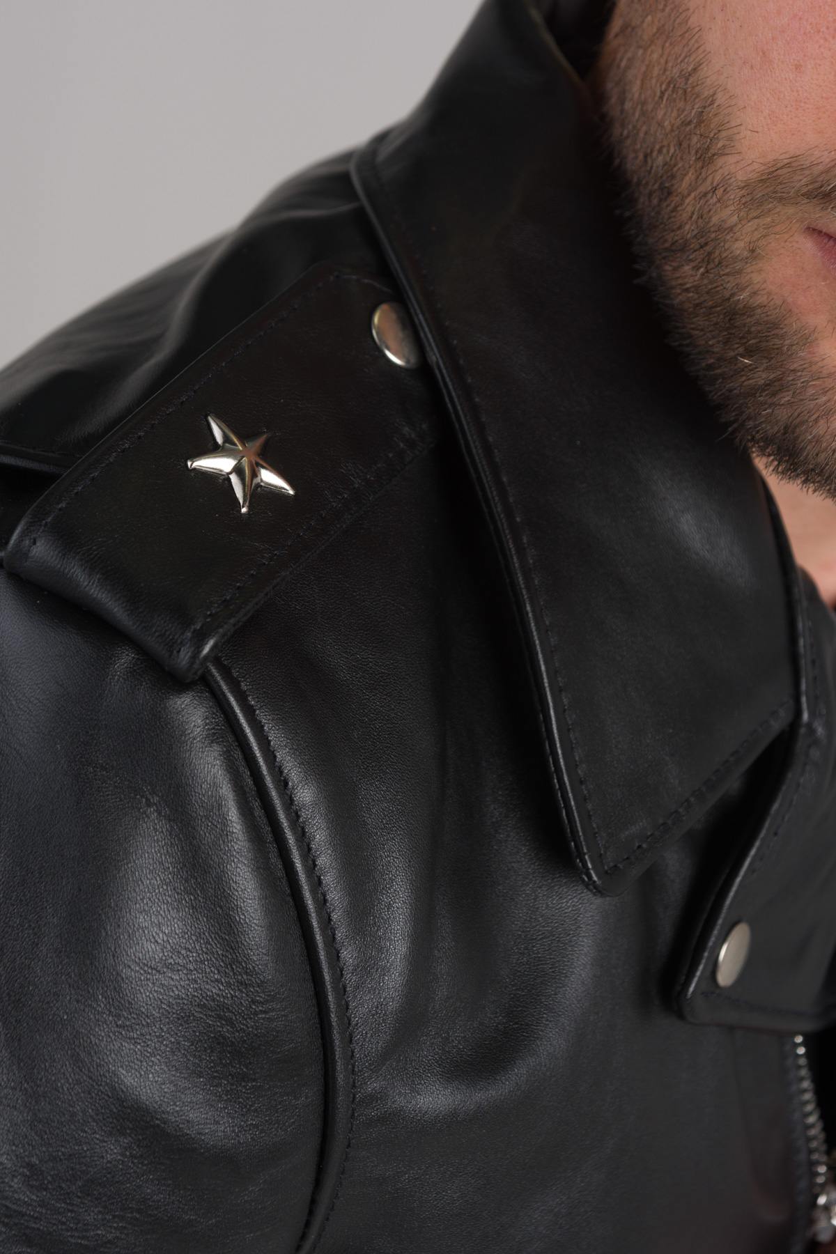 613SH: thick horsehide, slim rider's cut. Brando's rebellious edge. - Image n°2