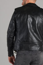 613SH: thick horsehide, slim rider's cut. Brando's rebellious edge. - Image n°9