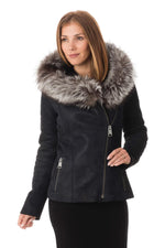 Iridescent navy shearling with fox-fur hood-effortless elegance. - Image n°4