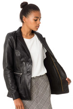 Black lambskin blazer, slim fit, zip pockets, lightweight and soft. - Image n°6