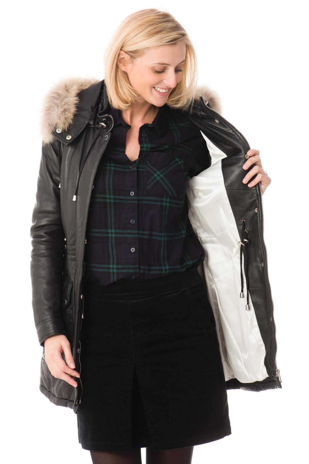 Black sheep leather anorak with fur-lined detachable hood. - Image n°5