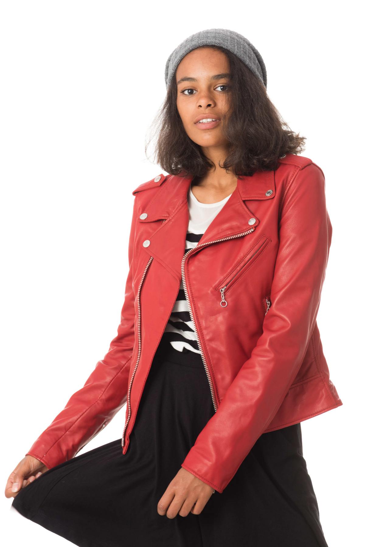 Red lambskin Perfecto: Schott's slim-fit, zip-asymmetrical classic. - Image n°3