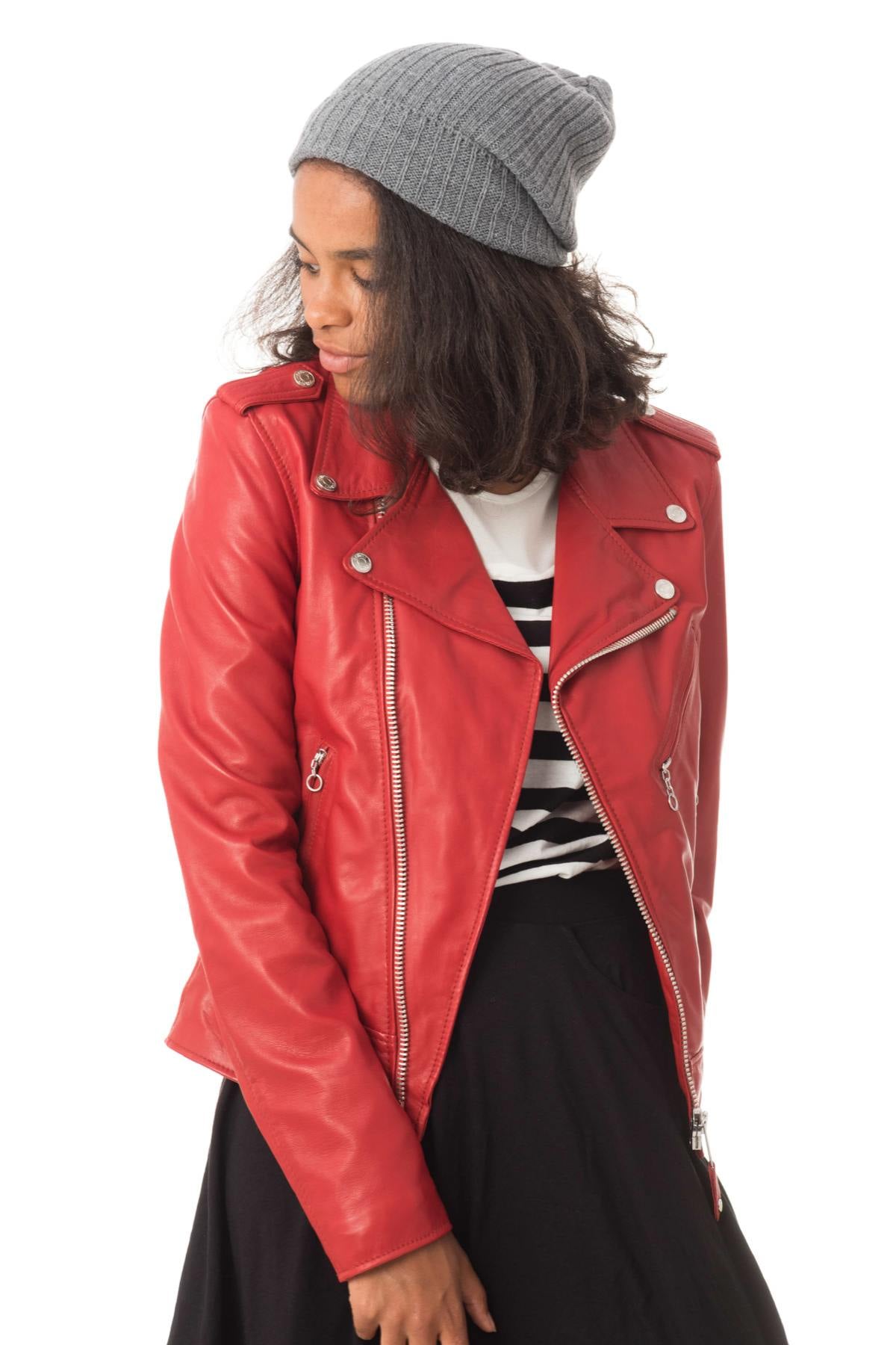 Red lambskin Perfecto: Schott's slim-fit, zip-asymmetrical classic. - Image n°1
