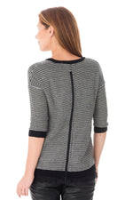 Sweater with black lace details - Image n°3