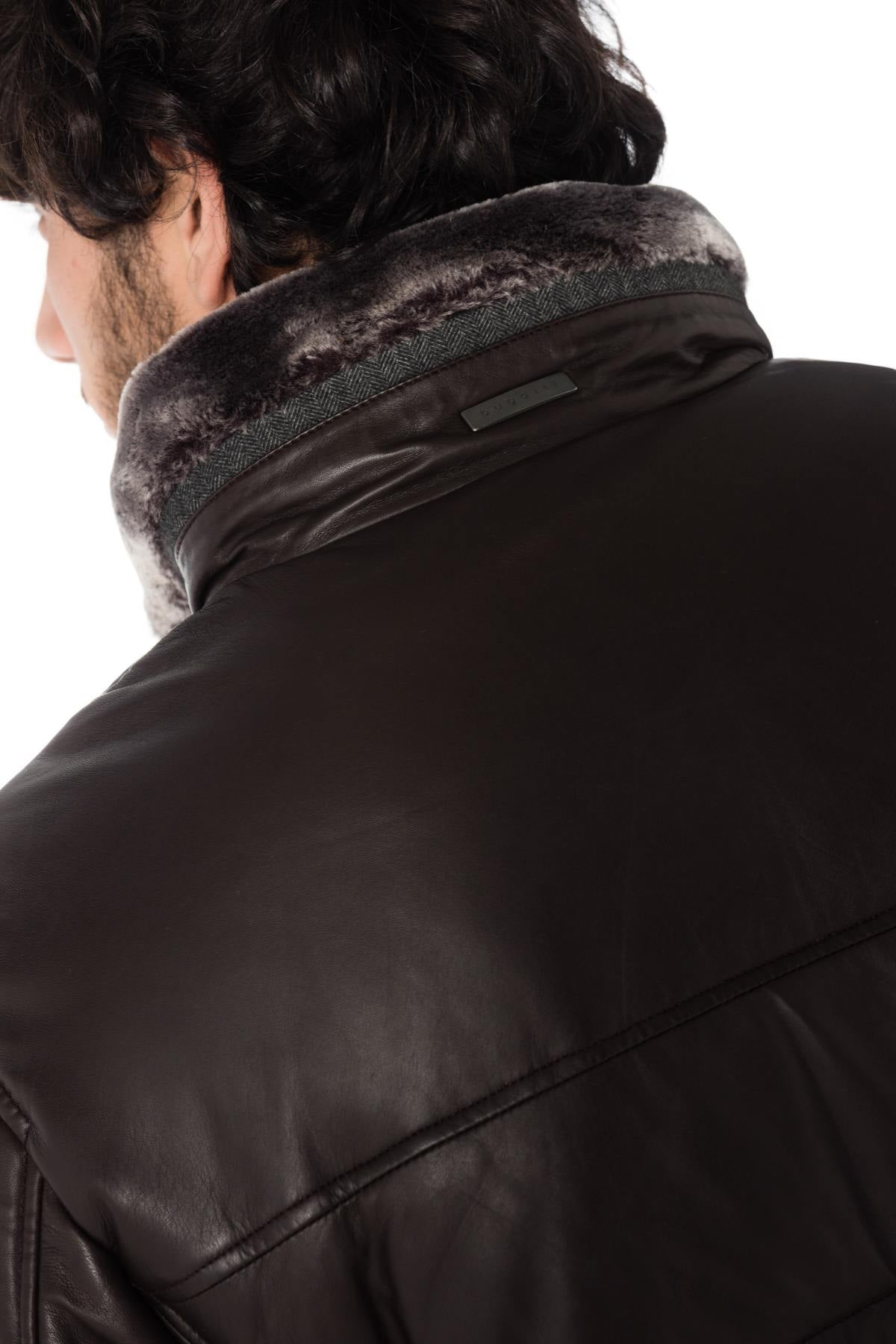 Rich brown lamb nappa jacket by Bugatti, warm with fur collar. - Image n°4
