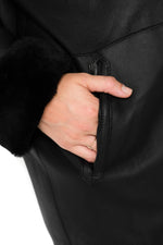 Reversible black lambshearling coat, sleek or fur-lined. Winter warmth - Image n°14