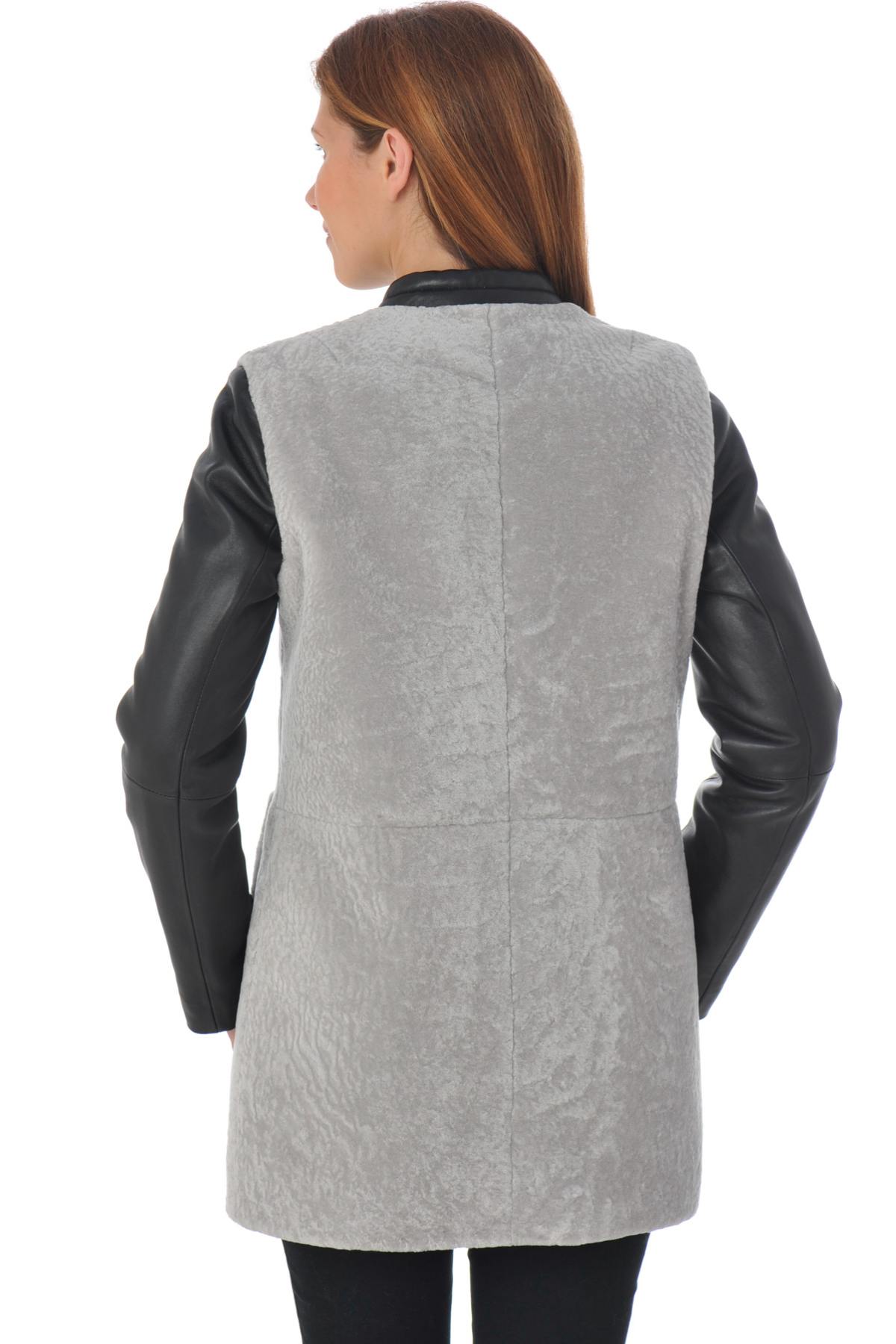Lambskin and shearling unite in this chic zip-front coat for winter. - Image n°6