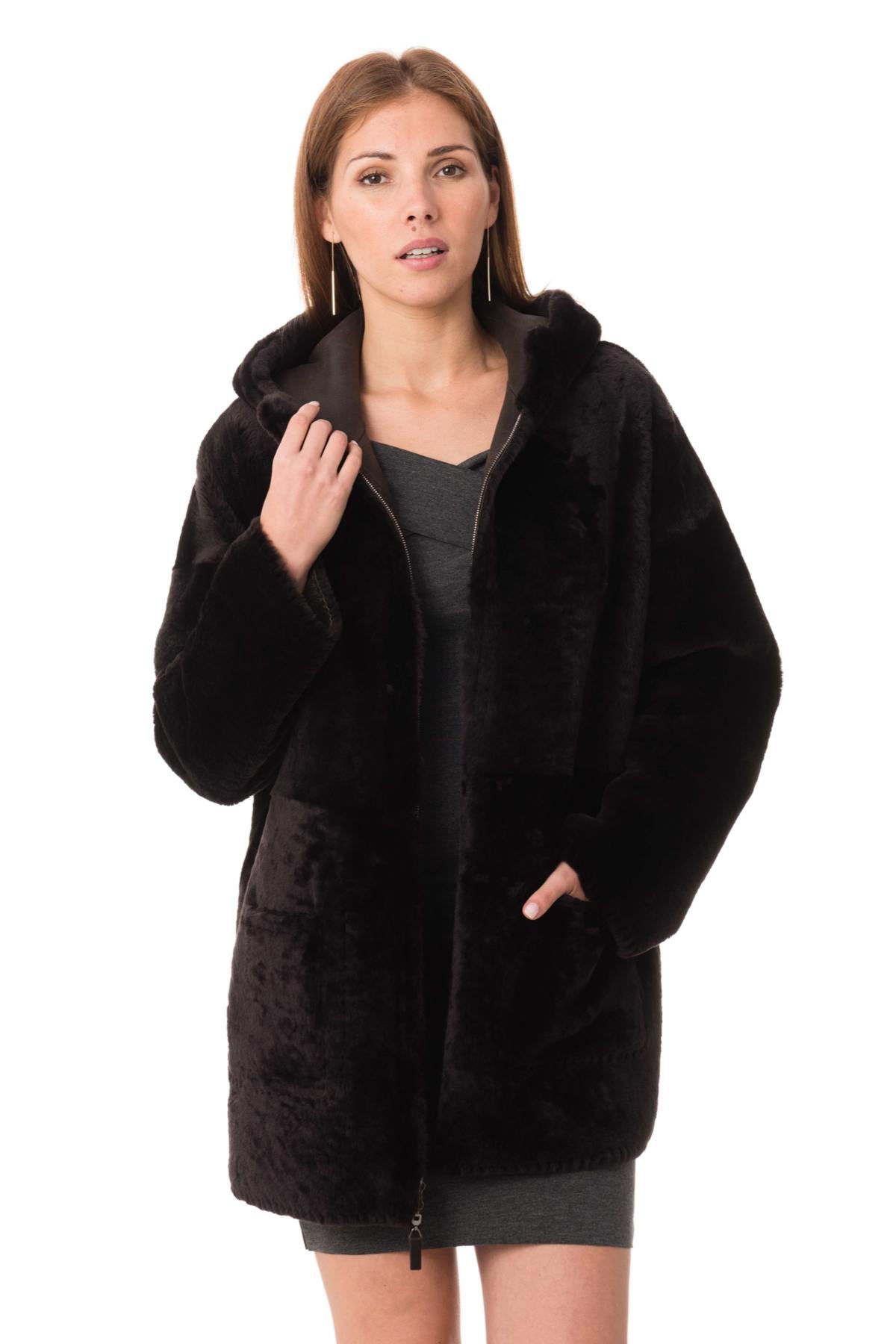Reversible lambshearling coat in burnished brown-warmth and style. - Image n°1