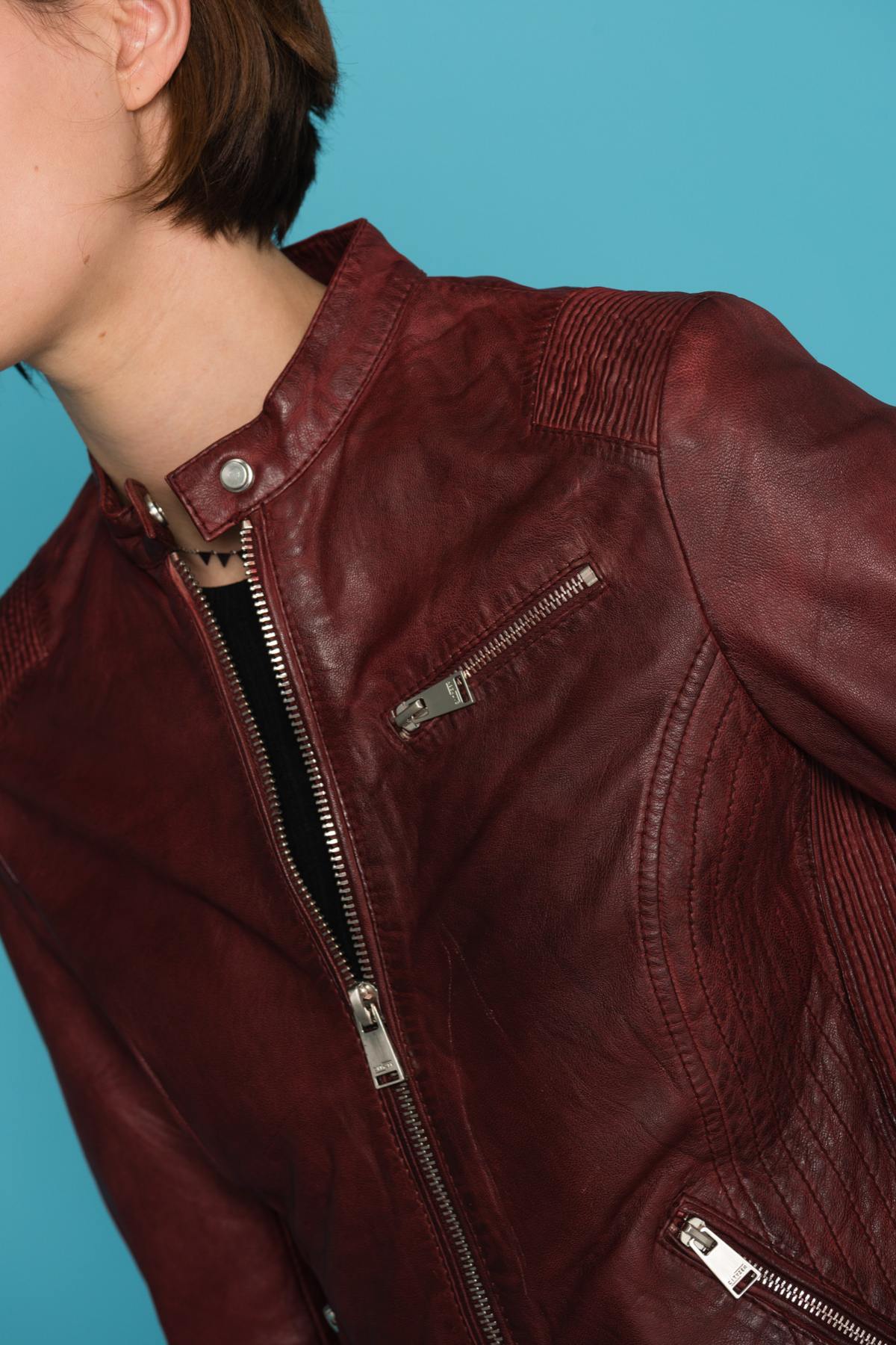 Bold red lambskin jacket with moto details and a slim, flattering fit. - Image n°6