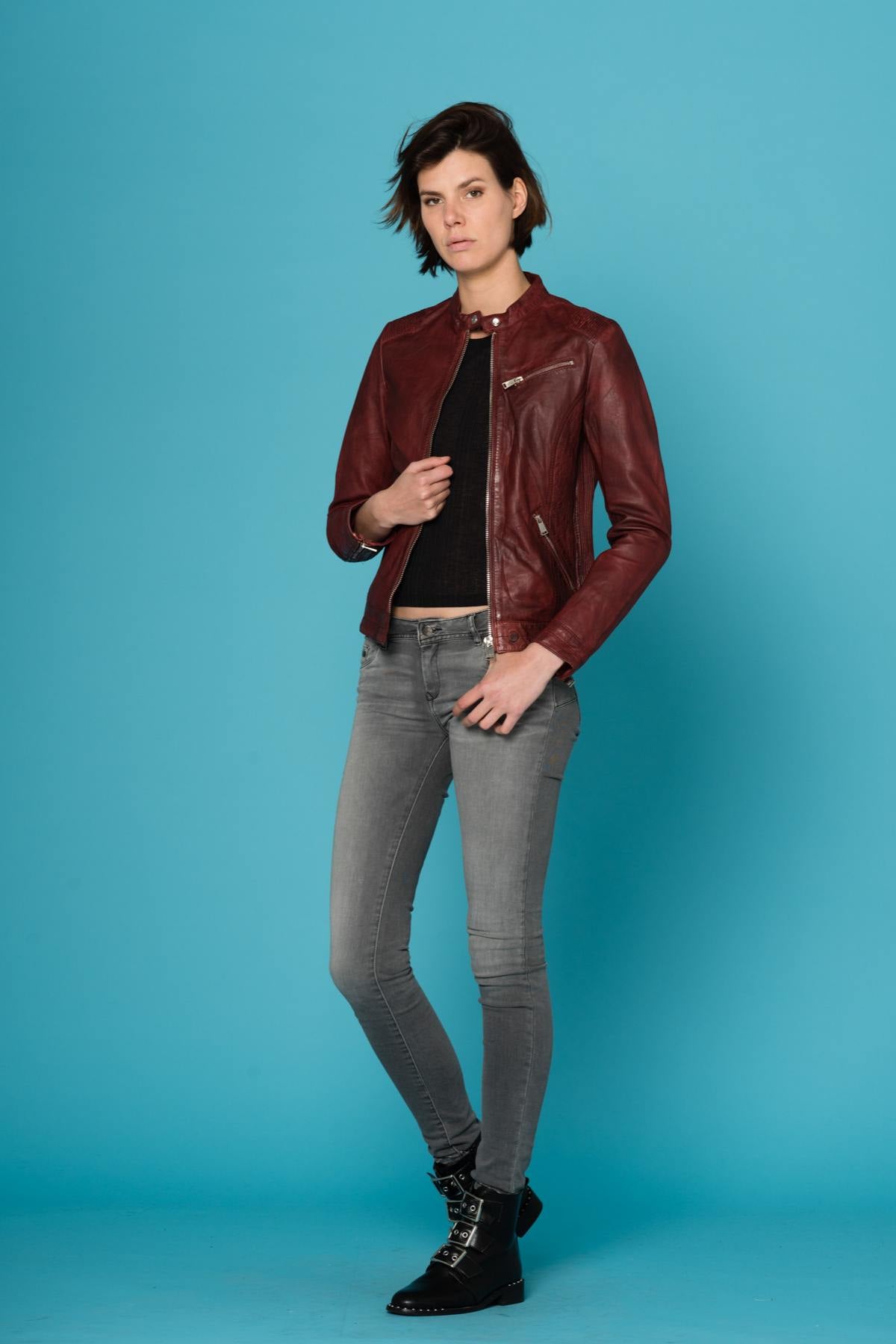 Bold red lambskin jacket with moto details and a slim, flattering fit. - Image n°2