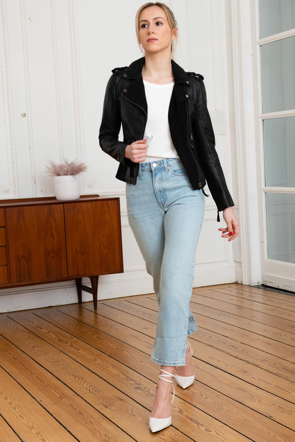 AURORA BLACK: sheep leather and goat suede in a skinny biker jacket. - Image n°2