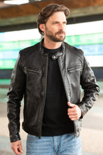 Black lambskin jacket: moto collar, zip details, vintage-washed. - Image n°7