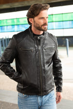 Black lambskin jacket: moto collar, zip details, vintage-washed. - Image n°6