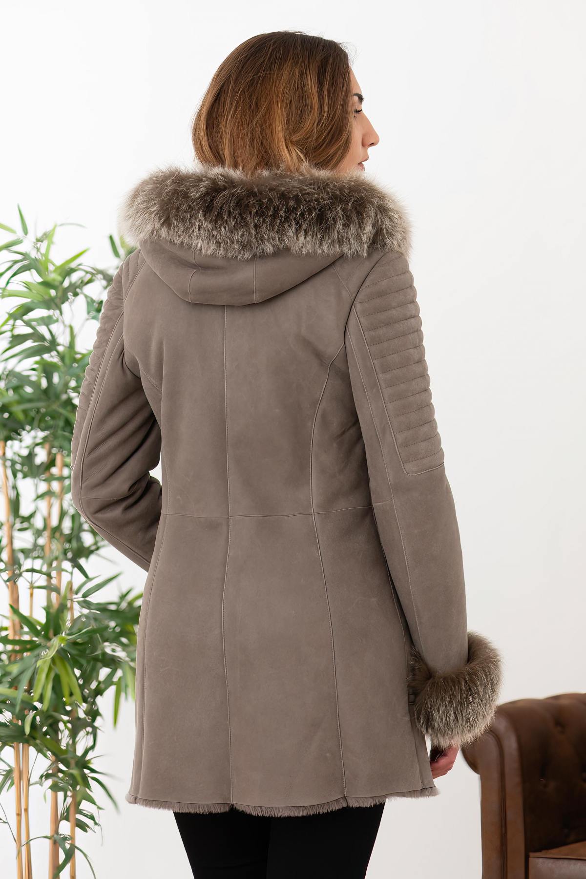 Warm grey reversed sheepskin coat with real fox fur trim. - Image n°5