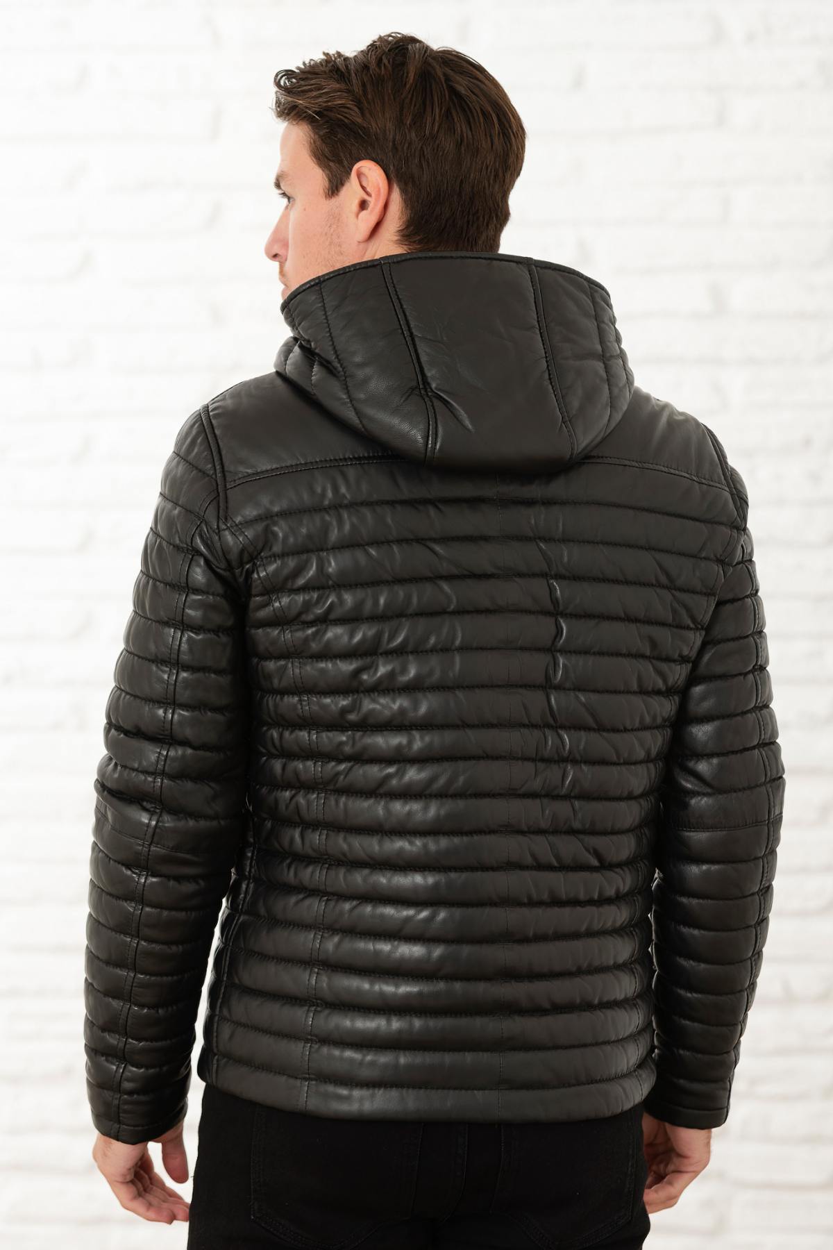 Thin and warm men's down jacket in black color - Image n°5