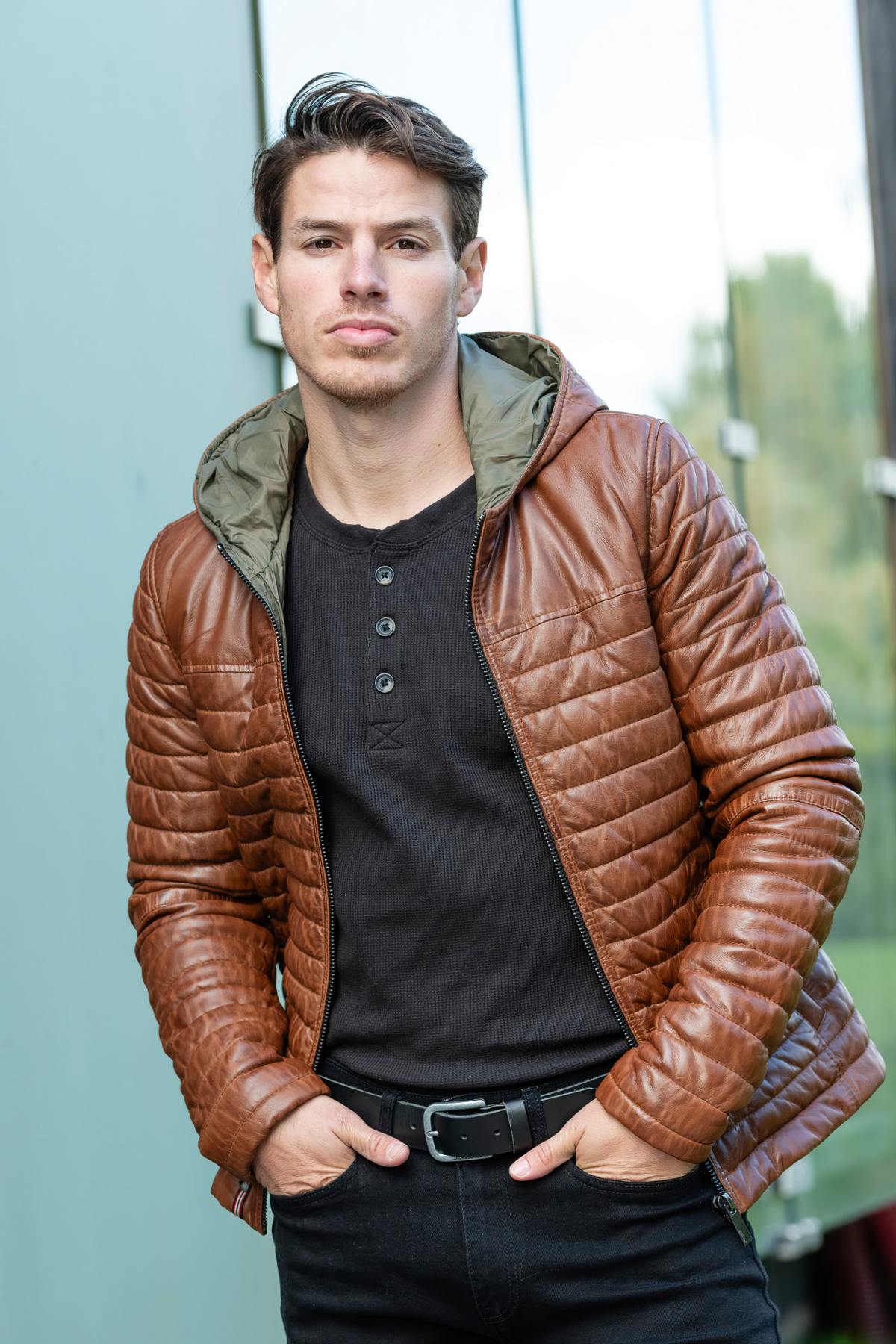 Warm cognac sheepskin jacket, quilted and slim. Fixed hood for winter. - Image n°7