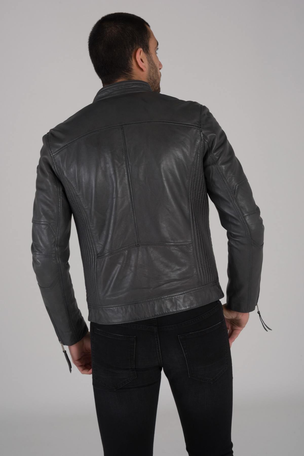 Slim sheep leather jacket in aged grey. Moto style with zipped cuffs. - Image n°4