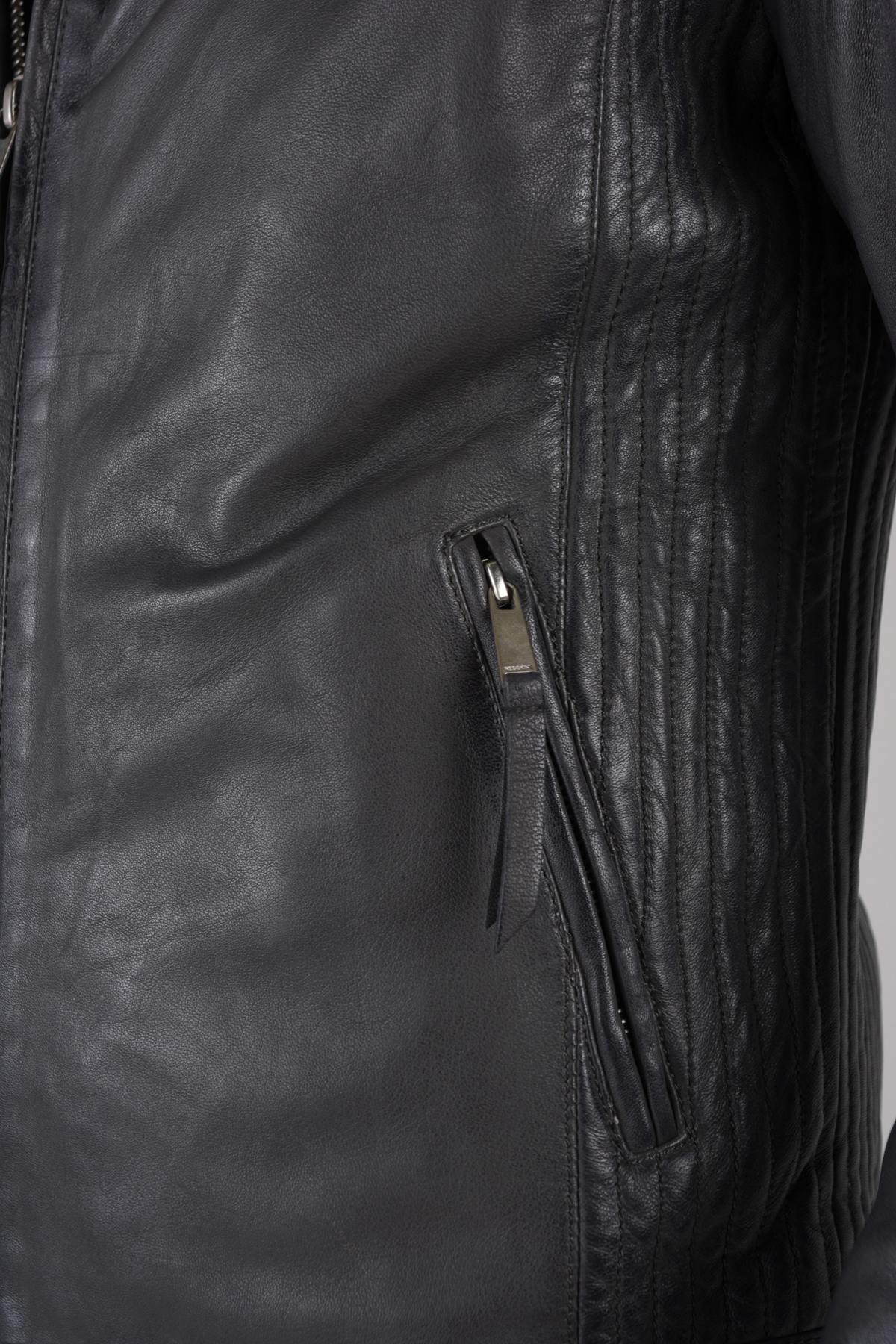 Slim sheep leather jacket in aged grey. Moto style with zipped cuffs. - Image n°8
